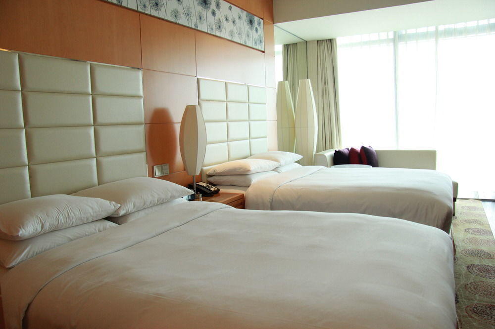 Renaissance Shanghai Putuo Hotel מראה חיצוני תמונה